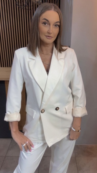 Elegancka Marynarka Dwurzędowa – Śmietanka