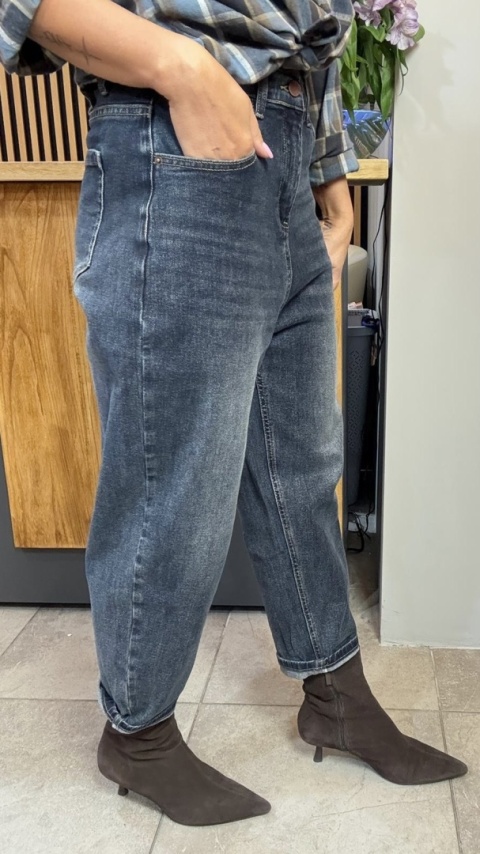 Jeansy premium Simple Plain z kontrastową kieszonką