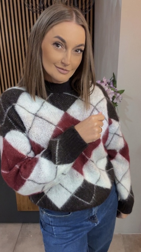 Sweter Argyle MISS LUCKY – Biały–czarny–bordo