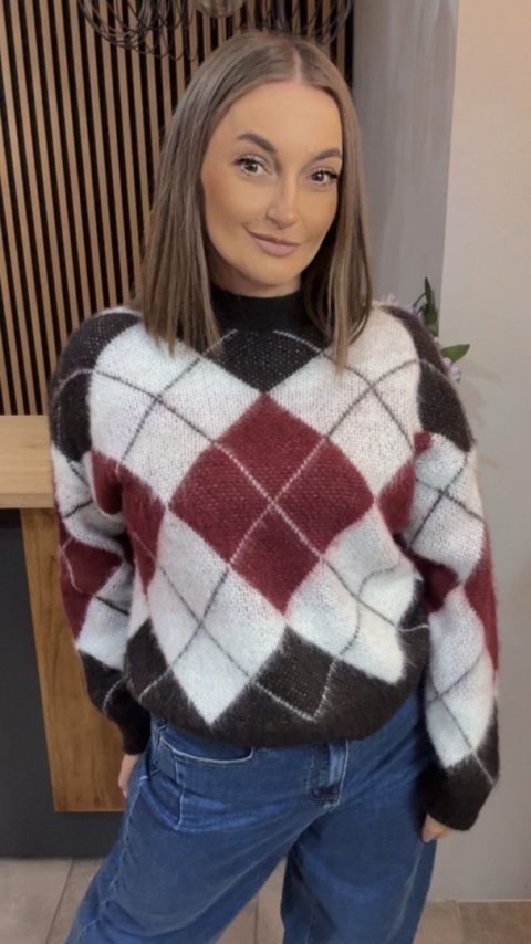 Sweter Argyle MISS LUCKY – Biały–czarny–bordo