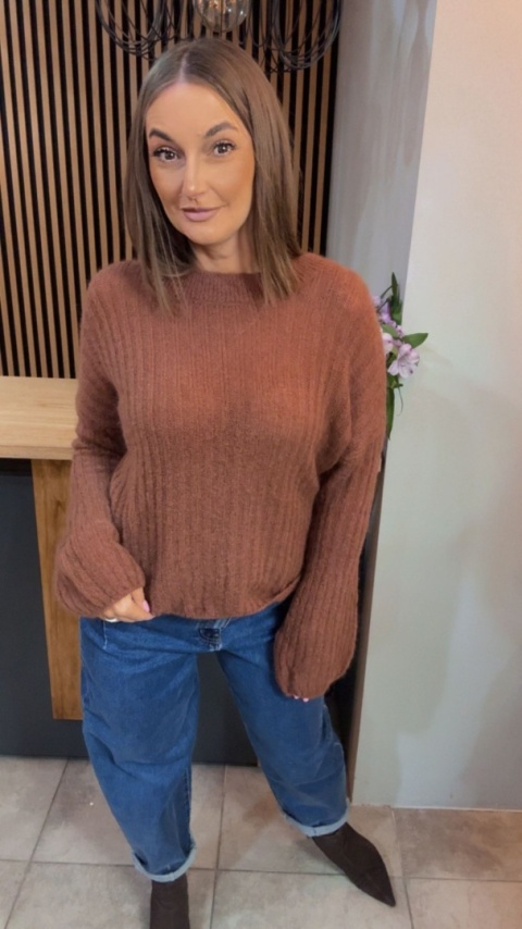 Sweter dzwonek MISS LUCKY – Karmel