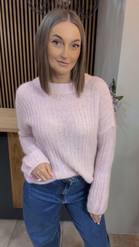 Sweter dzwonek MISS LUCKY – Pudrowy Róż