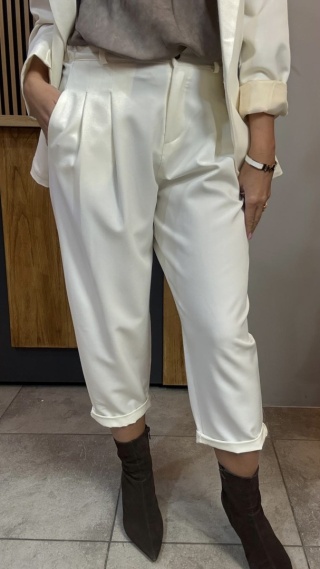 Spodnie z zakładkami - Śmietanka