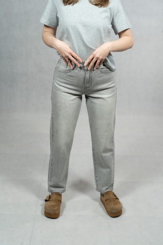 Szare jeansy damskie AD'ORO - Klasyczny MOM FIT (High Waist)