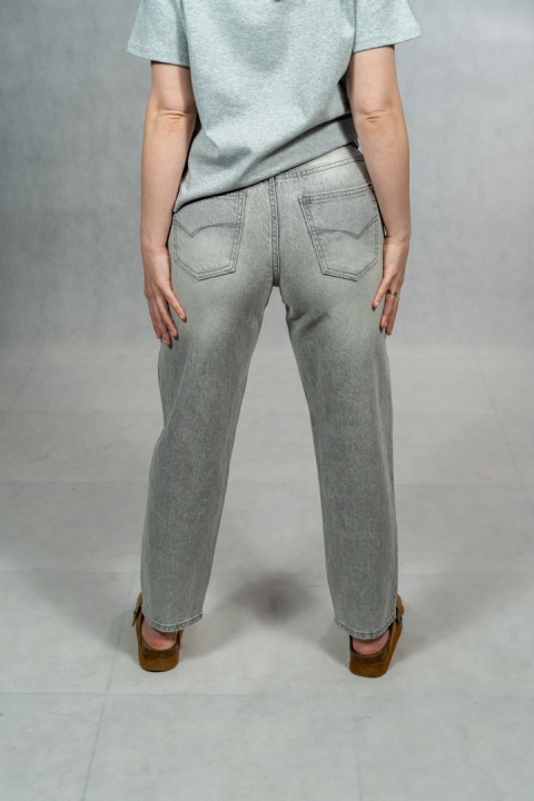 Szare jeansy damskie AD'ORO - Klasyczny MOM FIT (High Waist)