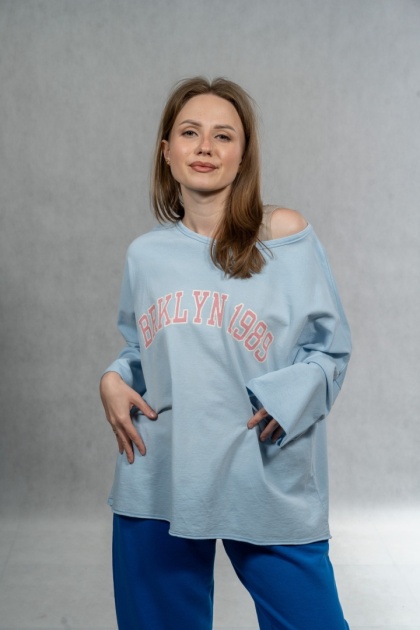 Bluzka oversize „BRKLYN 1989" MUJEA - Baby Blue