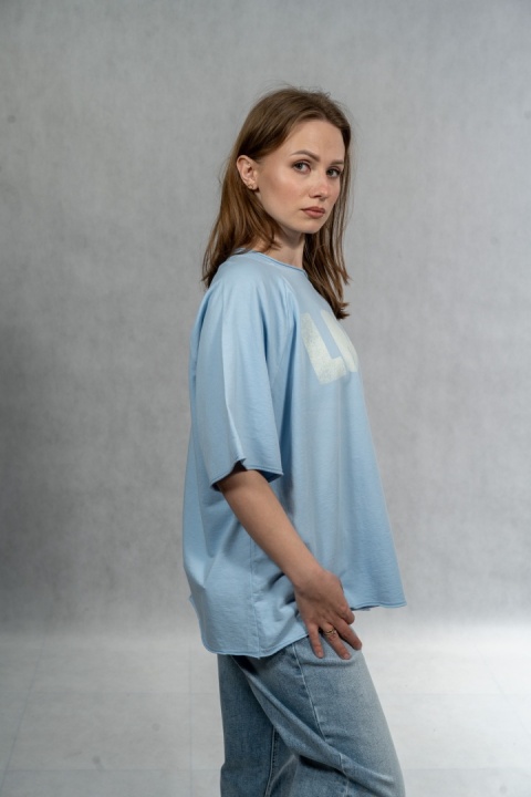 Bluzka oversize „LOVE" - baby blue