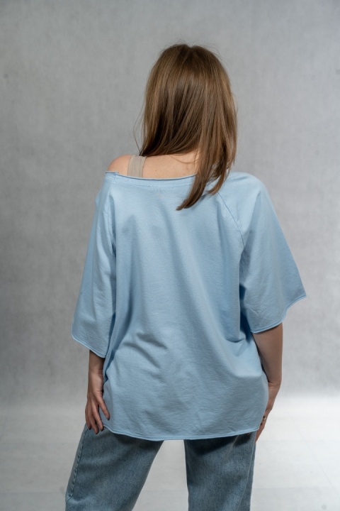 Bluzka oversize „LOVE" - baby blue