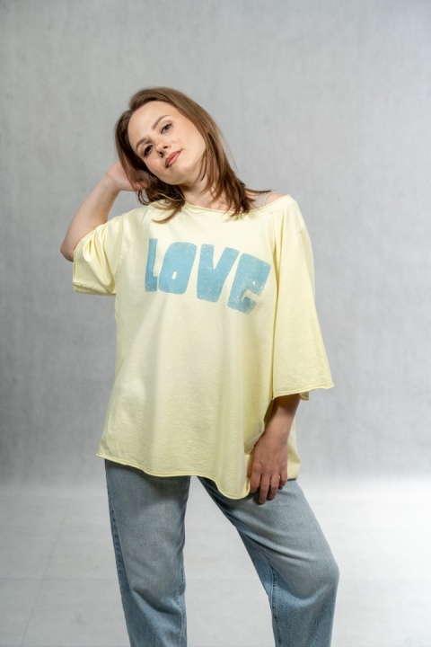Bluzka oversize „LOVE" - żółta