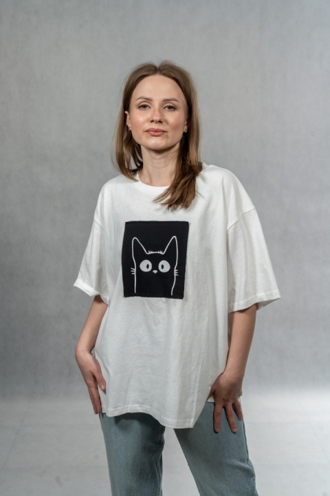 T-shirt Casual Kitty Patch Tee - Biały
