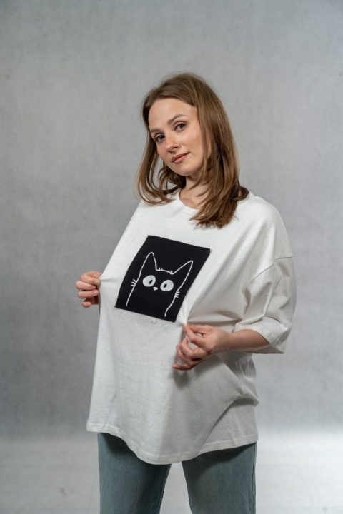 T-shirt Casual Kitty Patch Tee - Biały