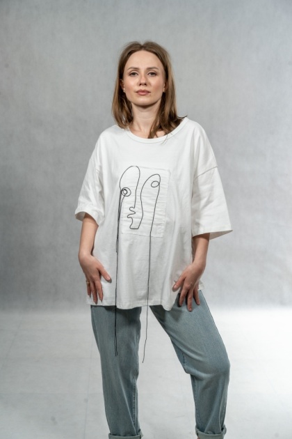 T-shirt Casual Line Art Patch Tee - Biały