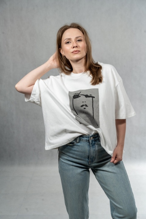T-shirt „Line Face" Basic - Biały