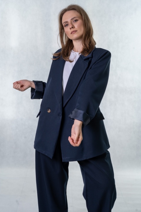 Elegancka Marynarka Dwurzędowa – Granatowa