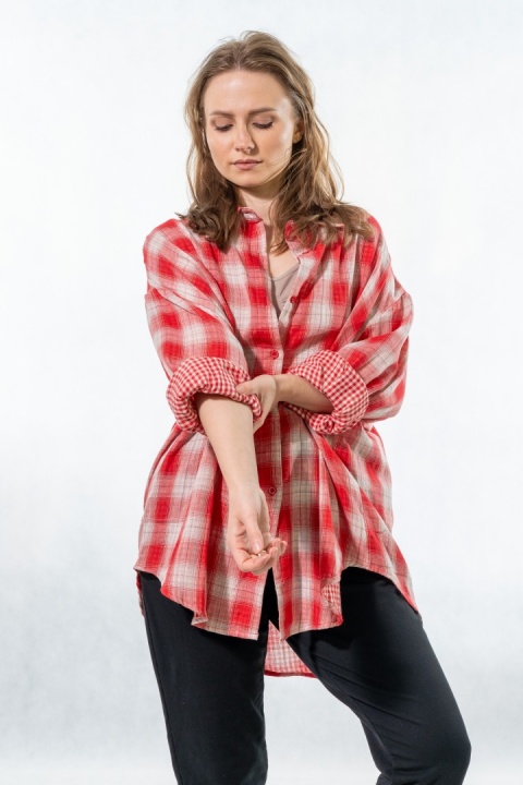 Koszula oversize w kratę czerwono-beżową – 100% bawełna