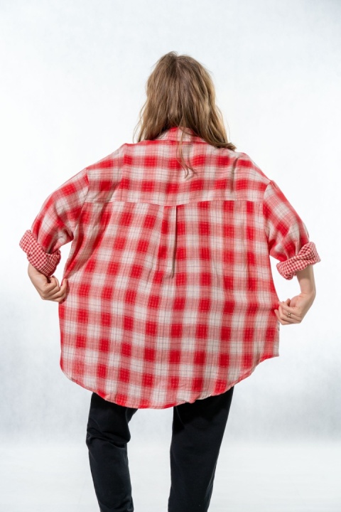 Koszula oversize w kratę czerwono-beżową – 100% bawełna