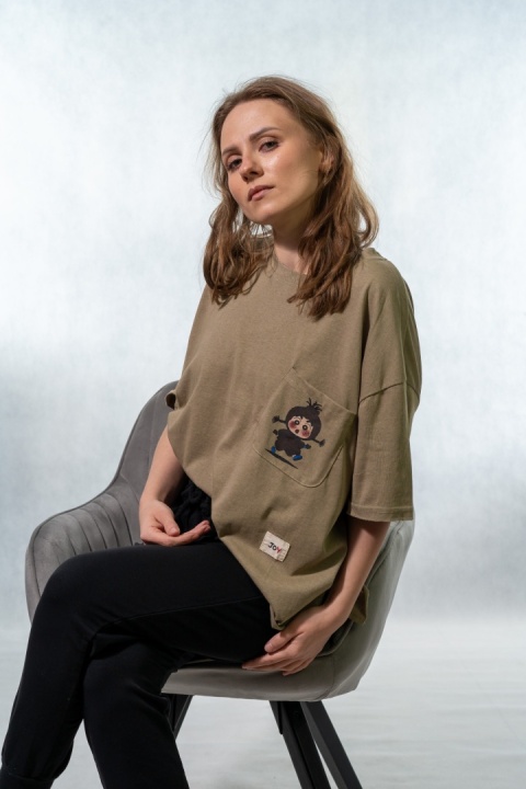 T-shirt oversize „JOY” – Khaki