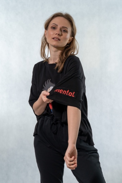 T-shirt oversize „Mental" - Czarny