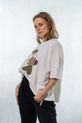 T-shirt oversize z autorską grafiką - Biały