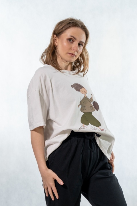 T-shirt oversize z autorską grafiką - Biały