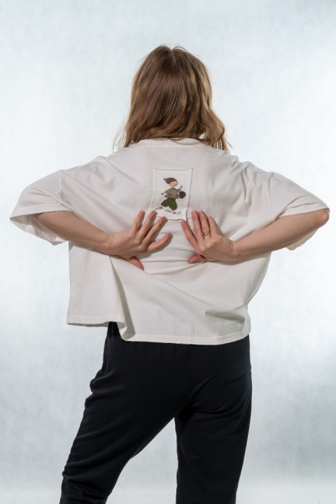 T-shirt oversize z autorską grafiką - Biały