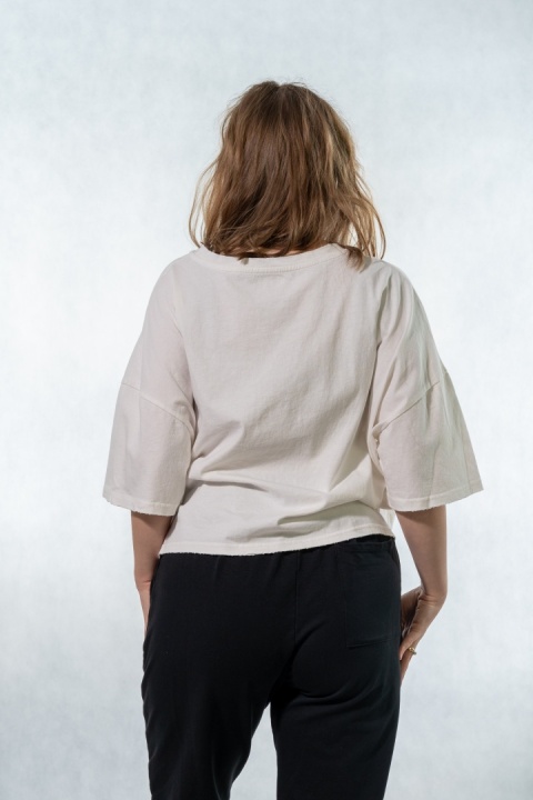 T-shirt oversize z naszywanymi motywami - Biały
