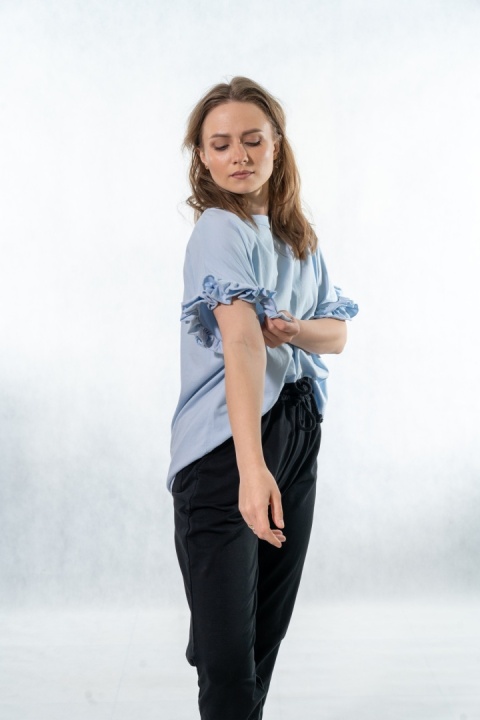 T-shirt z falbankami Volant WIYA - Cielo