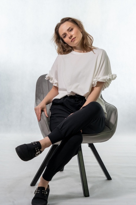 T-shirt z falbankami Volant WIYA - Panna