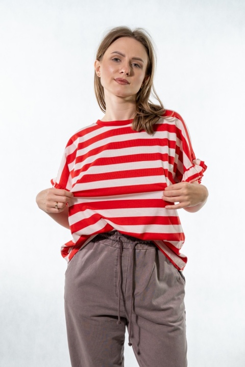 Bluzka damska Wiya w paski z falbanką przy rękawach - Rosso