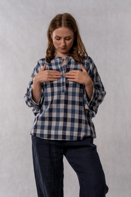 Bluzka oversize w kratę 100% bawełna – granatowo-niebieska