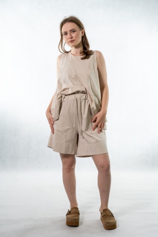 Komplet damski Gioya & Co. – top + spodenki bawełniane - Gesso