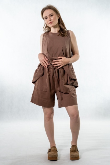 Komplet damski Gioya & Co. – top + spodenki bawełniane - Moka