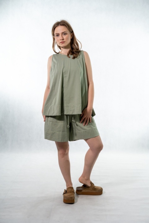 Komplet damski Gioya & Co. – top + spodenki bawełniane - Salvia
