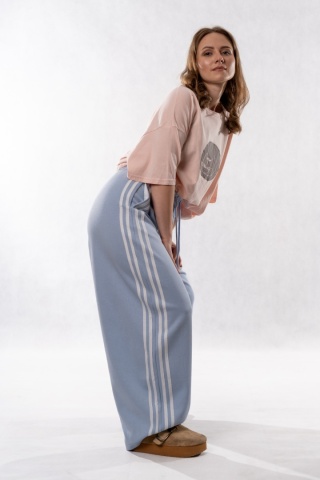 Spodnie dresowe JOY z lampasami - Baby Blue