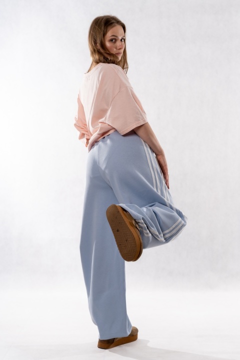 Spodnie dresowe JOY z lampasami - Baby Blue
