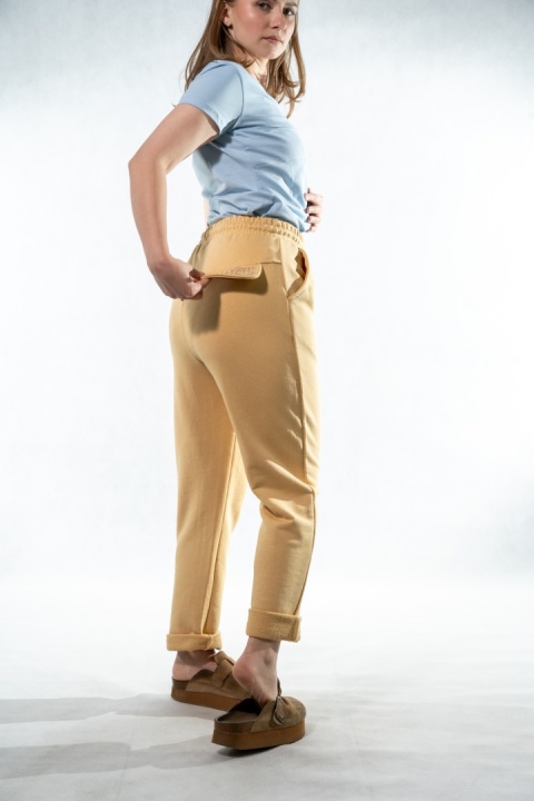 Spodnie dresowe damskie COLETTE – Bananowe
