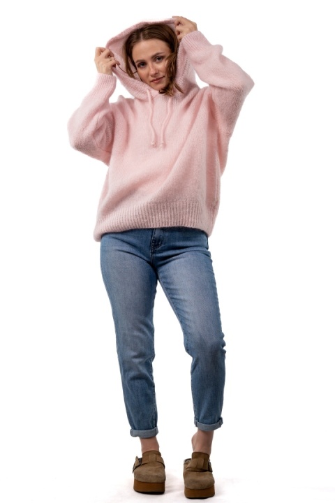 Sweter oversize z moherem i kapturem CXL Collection - Pudrowy Róż