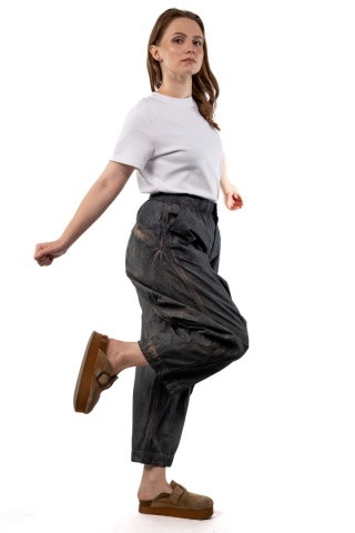 Spodnie baggy damskie Wendy Trendy – jeans vintage szaro-niebieski z beżowymi przetarciami
