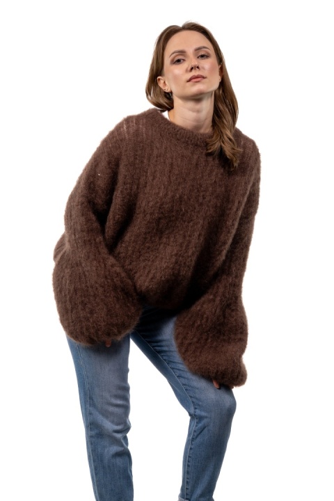 Sweter dzwonek z kid moheru - CXL Collection - Brązowy