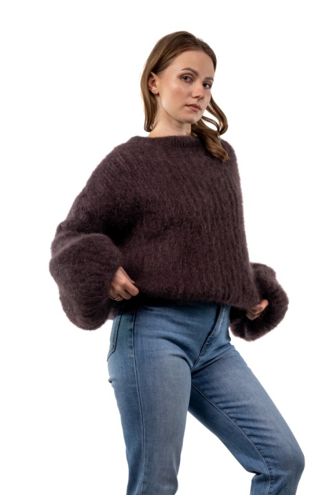 Sweter dzwonek z kid moheru - CXL Collection - Czekolada