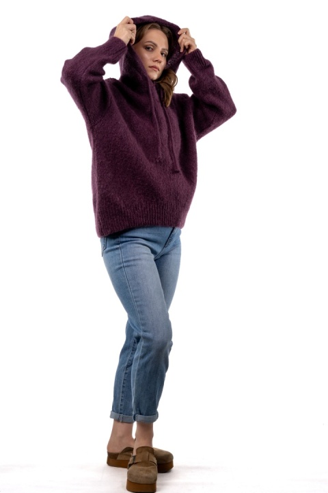 Sweter oversize z moherem i kapturem CXL Collection - Śliwkowo - bakłażanowy