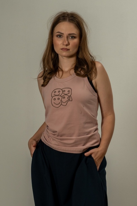 Top z haftem COLETTE – Pudrowy róż