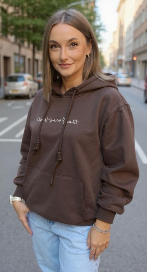 Bluza JOY z haftem ”the Jean West”–Czaekolada Bluza JOY z haftem ”the Jean West”–Czaekolada