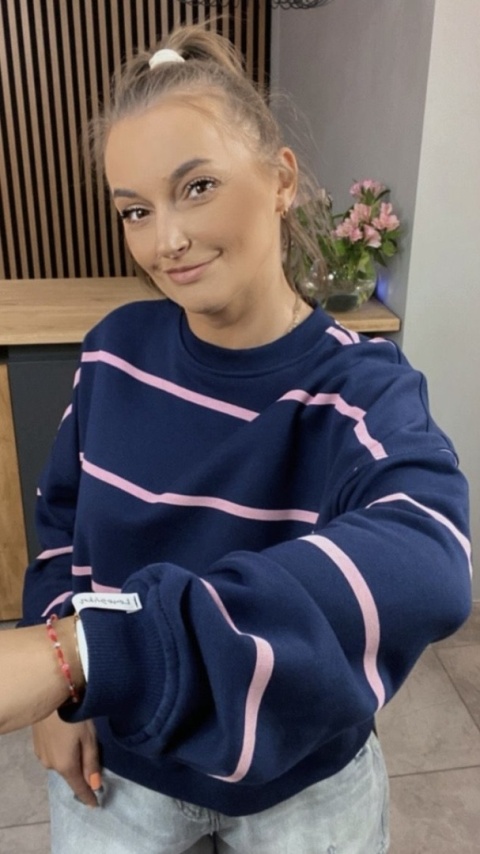 Bluza Relaxing Lenoshka Granatowa w paski Pink Bluza Relaxing Lenoshka Granatowa w paski Pink