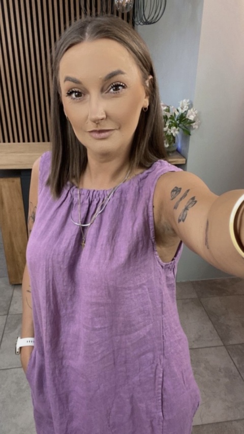 Sukienka “Simplicity” – minimalistyczna sukienka z lnu Liliowy Sukienka “Simplicity” – minimalistyczna sukienka z lnu Liliowy