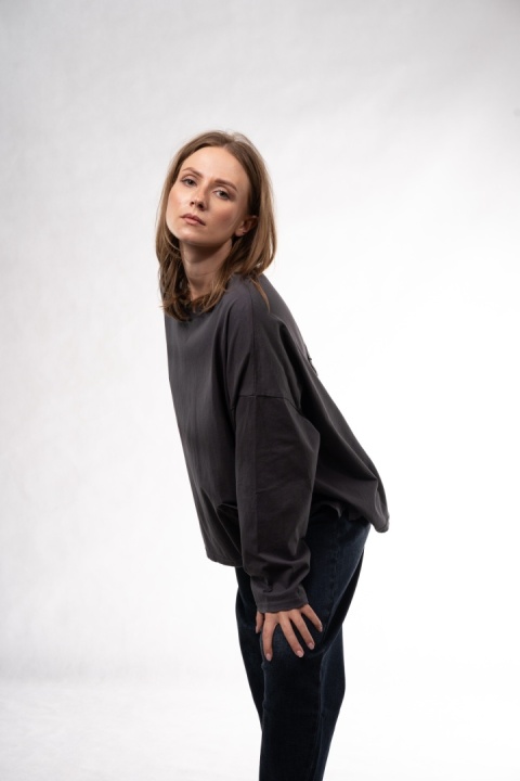 Bawełniany longsleeve oversize z kieszonką Eleven Studios Grafitowy