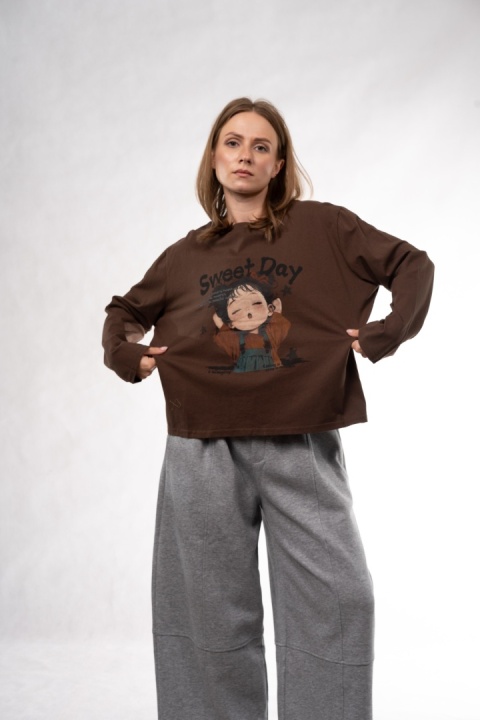 Bawełniany longsleeve z nadrukiem Sweet Day - Feiwenmeihai - Czekoladowy brąz