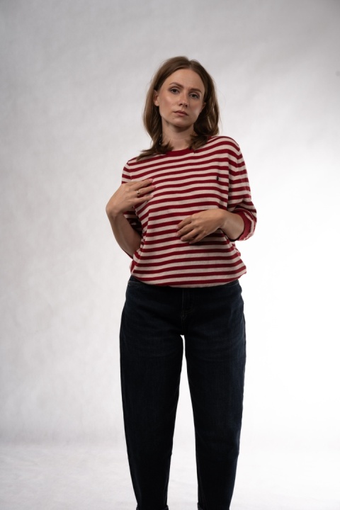 Dzianinowy sweter w paski z wełną merino Dune