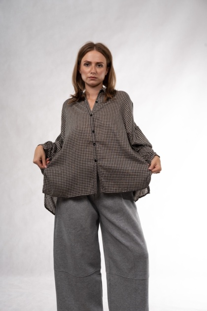 Koszula oversize w drobną kratę z bufiastymi rękawami Wiya -Nero