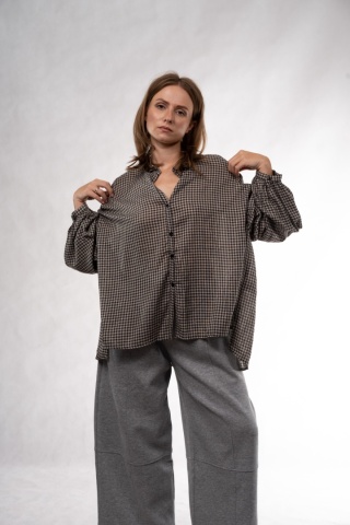 Koszula oversize w drobną kratę z bufiastymi rękawami Wiya -Nero